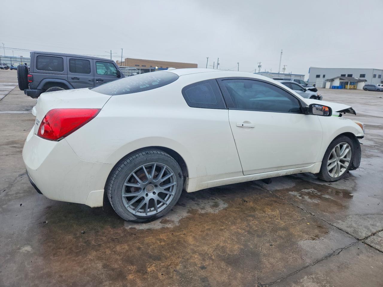 2010 Nissan Altima Sr - Фото 3