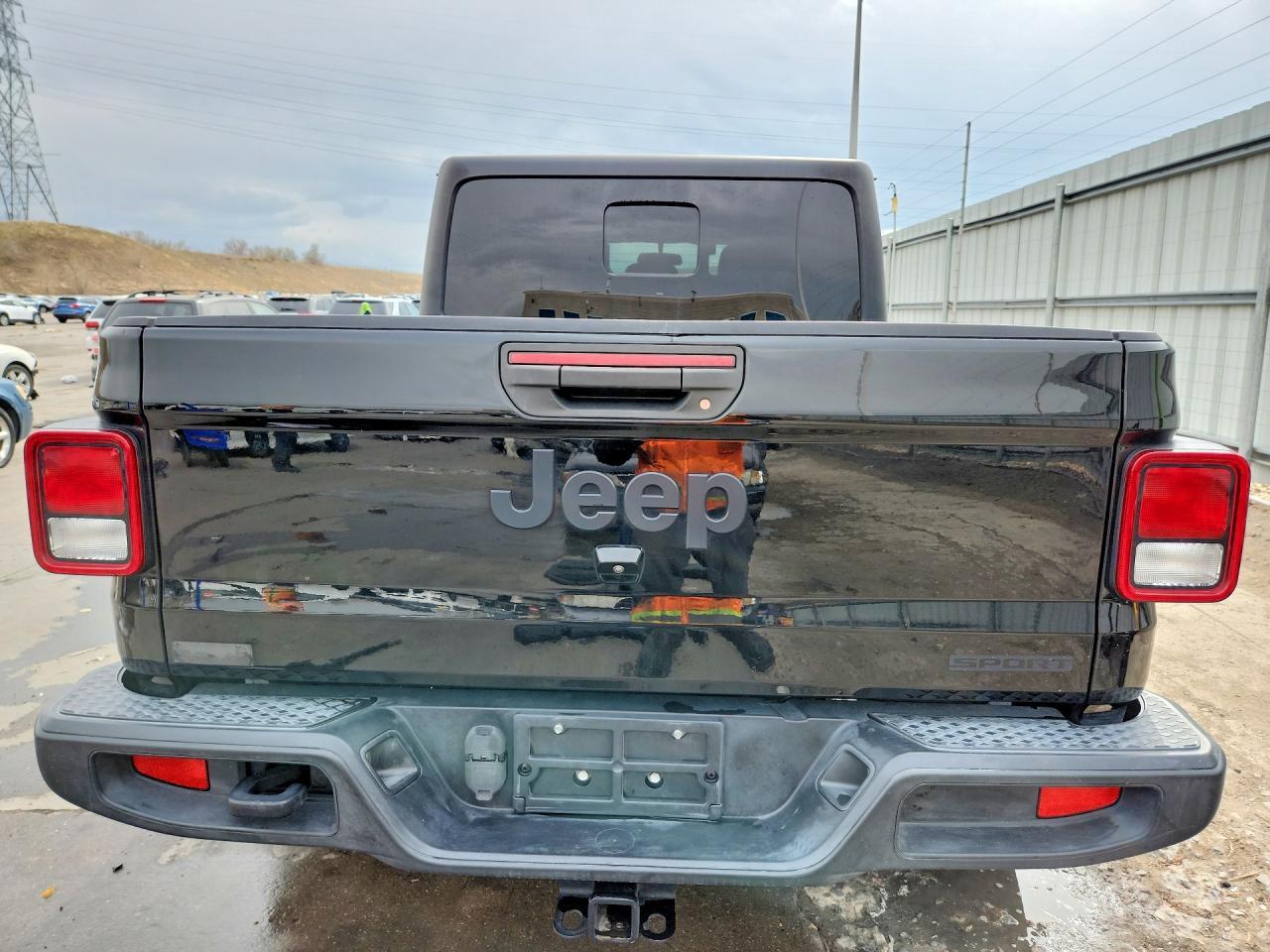 2020 Jeep Gladiator Sport - Image 6