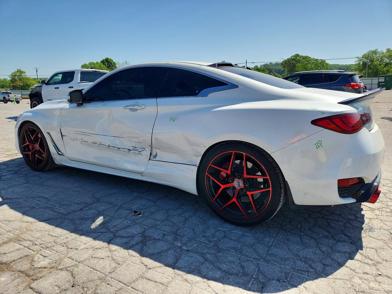 2017 Infiniti Q60 3.0T Premium - Фото 2