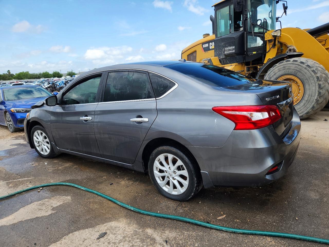 2019 Nissan Sentra Sl - Image 2