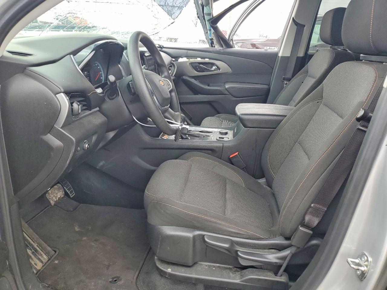 2021 Chevrolet Traverse Ls - Фото 7