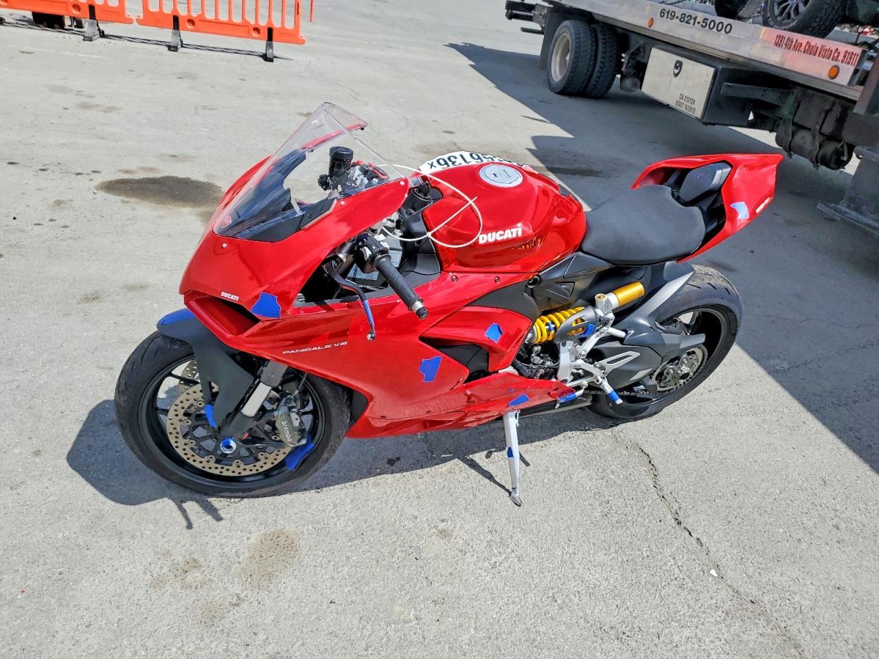 2022 Ducati Panigale V2 - Фото 3