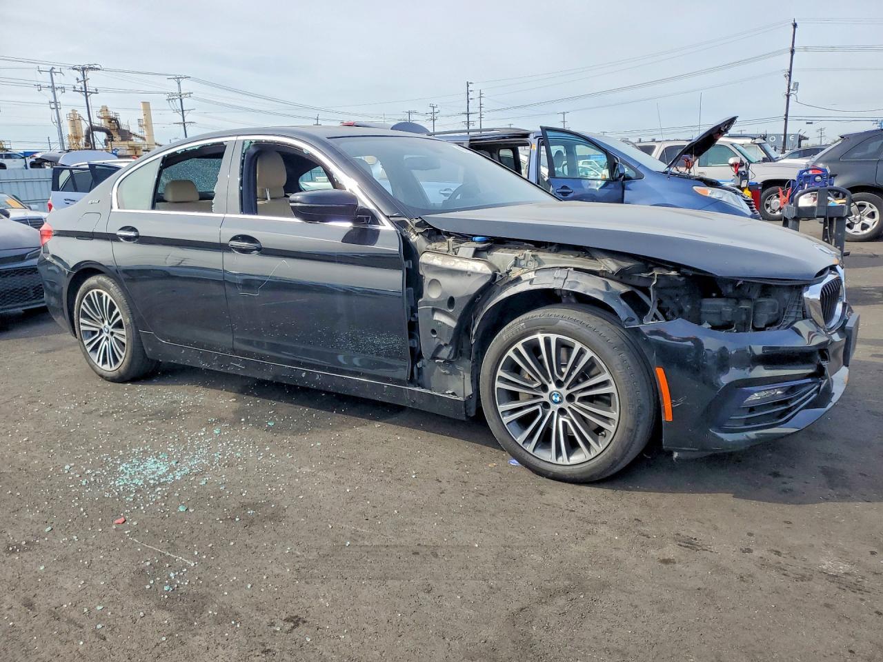 2018 BMW 530E - Image 4