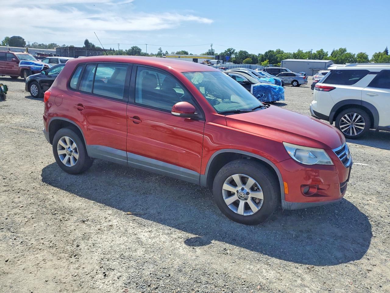 2010 Volkswagen Tiguan S - Фото 4