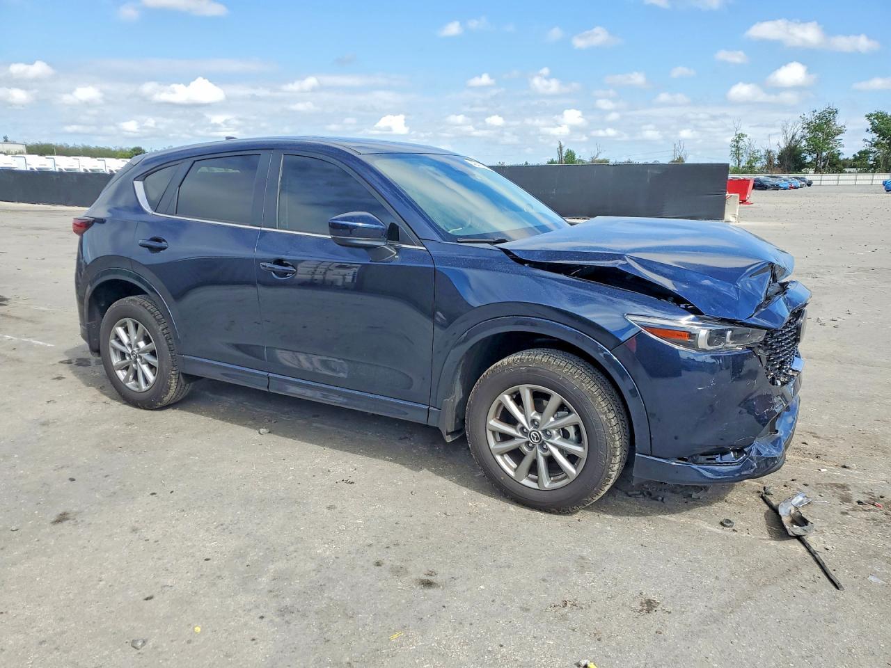 2025 Mazda Cx-5 Preferred - Image 4