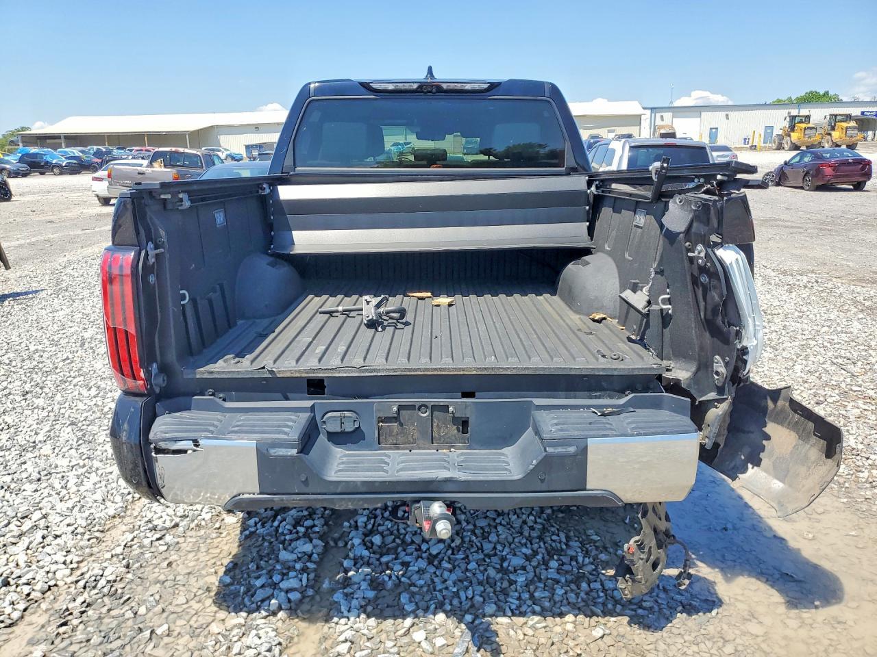 2023 Toyota Tundra Crewmax Limited - Фото 6