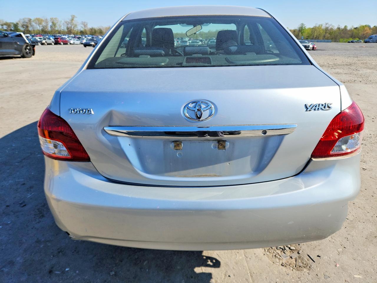 2007 Toyota Yaris Base - Фото 6