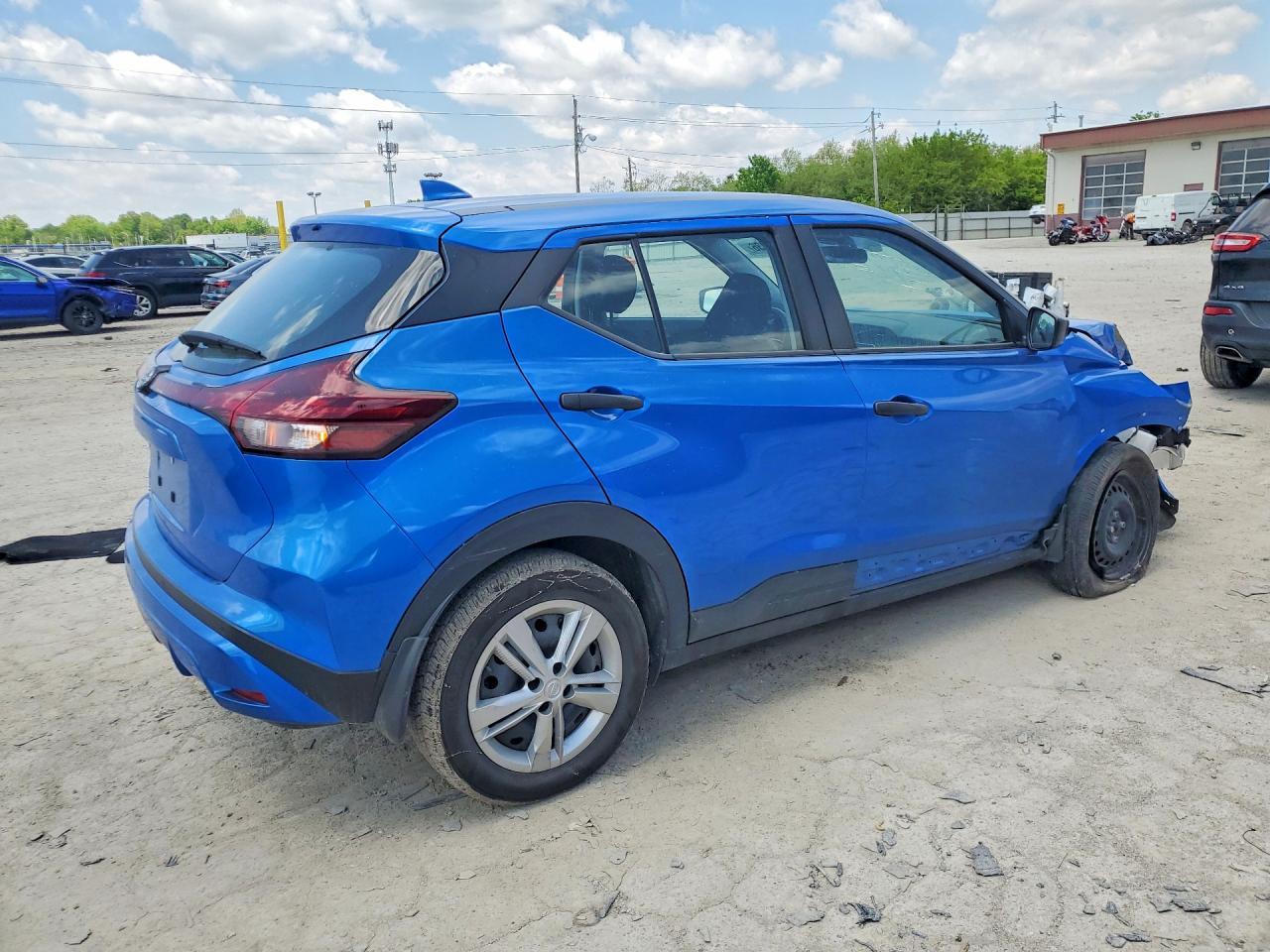 2024 Nissan Kicks S - Фото 3