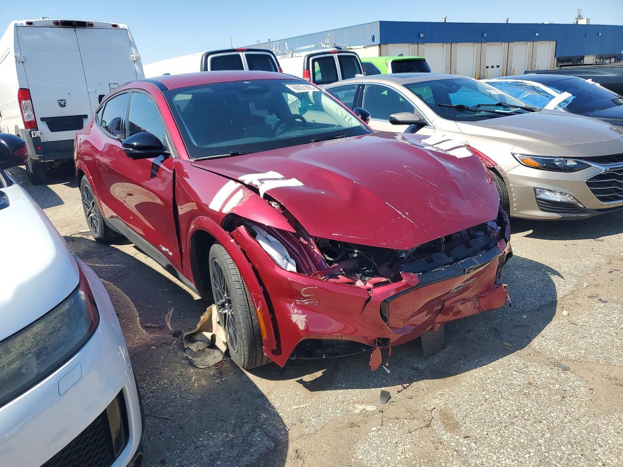 2025 Ford Mustang Mach-E Premium - Image 4