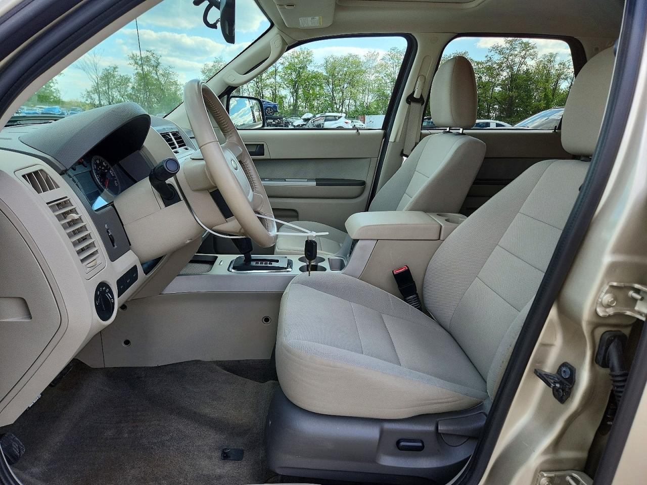 2010 Ford Escape Xlt - Image 7