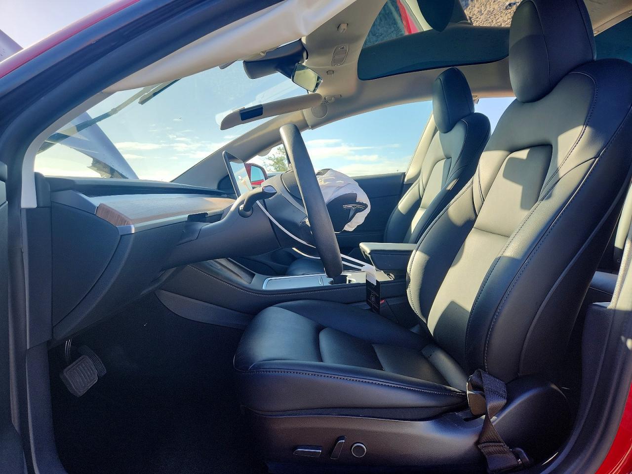 2022 Tesla Model 3 - Фото 7