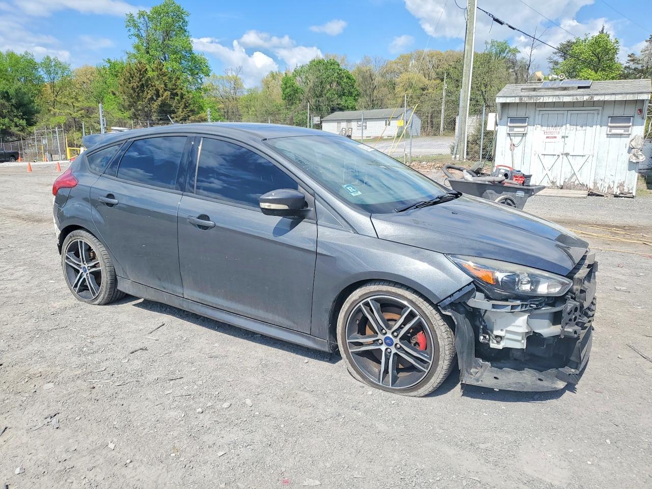 2016 Ford Focus St - Фото 4