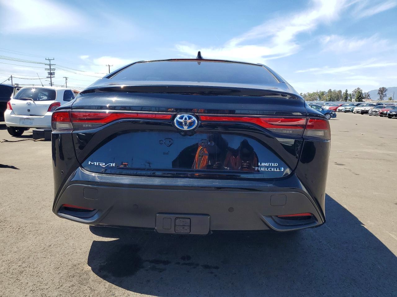 2022 Toyota Mirai Limited - Фото 6