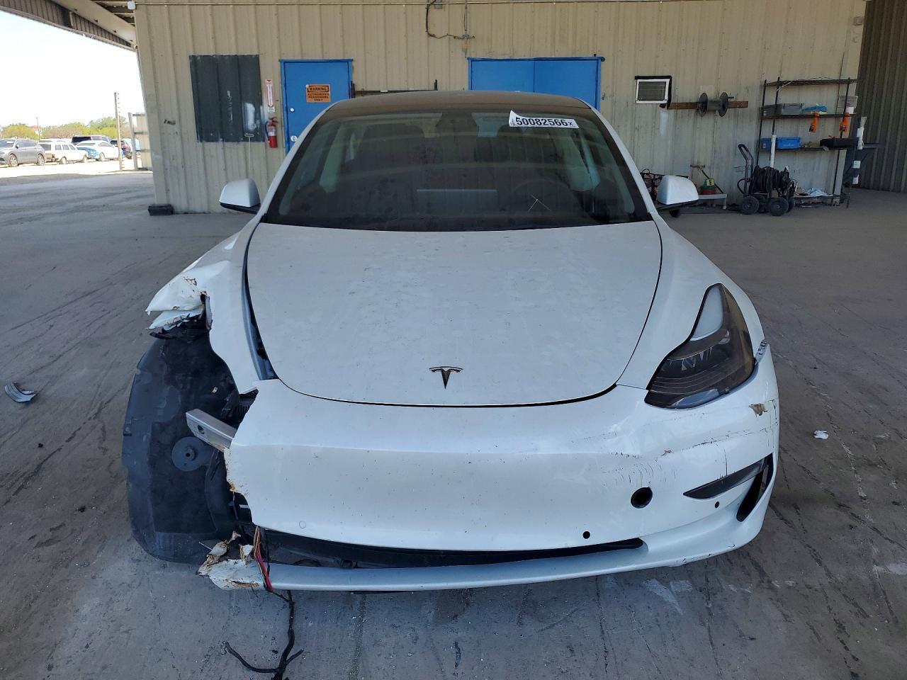 2021 Tesla Model 3 - Фото 5