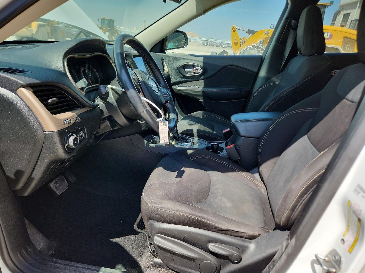 2016 Jeep Cherokee Latitude - Image 7