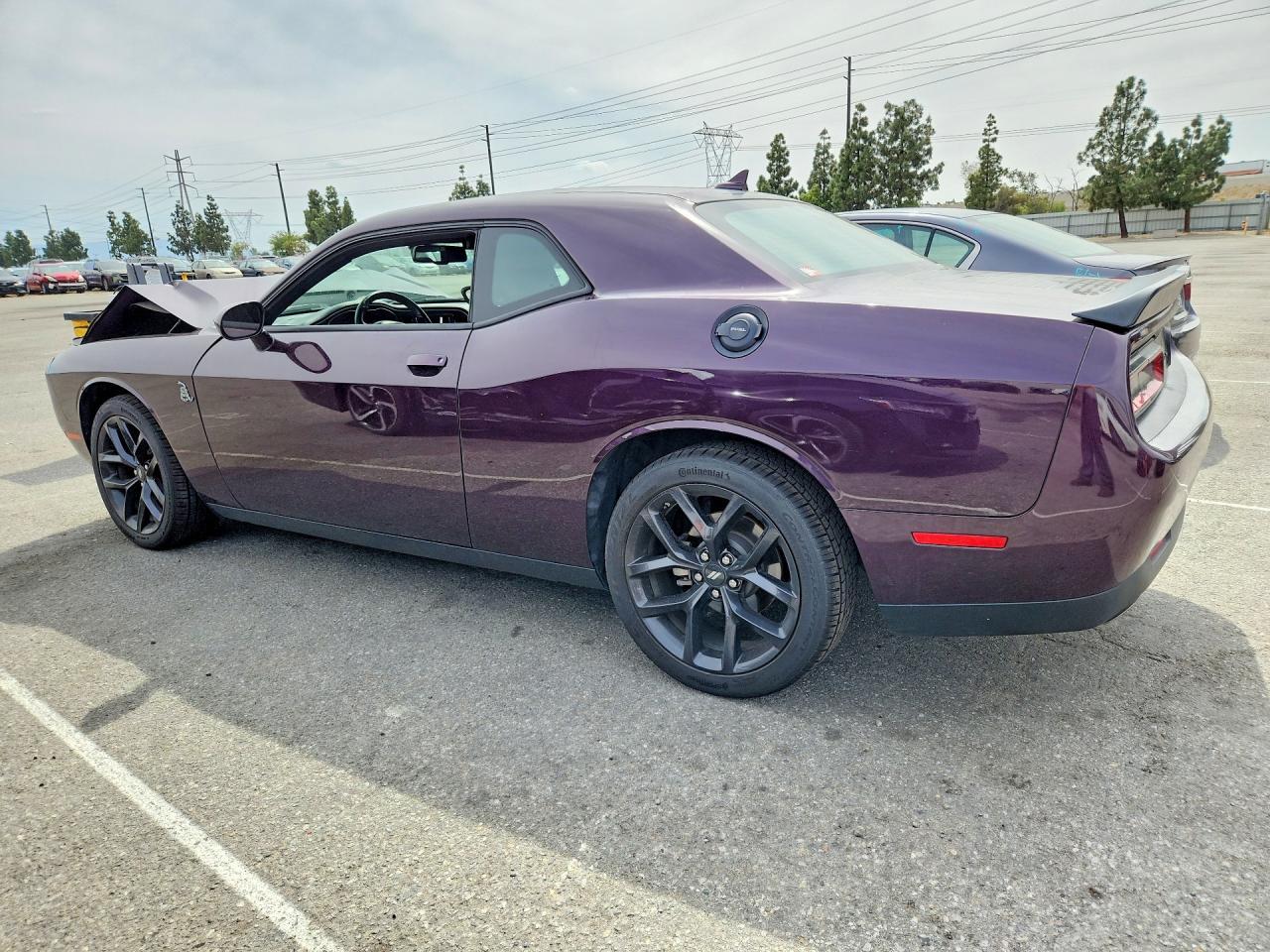 2022 Dodge Challenger Sxt - Image 2