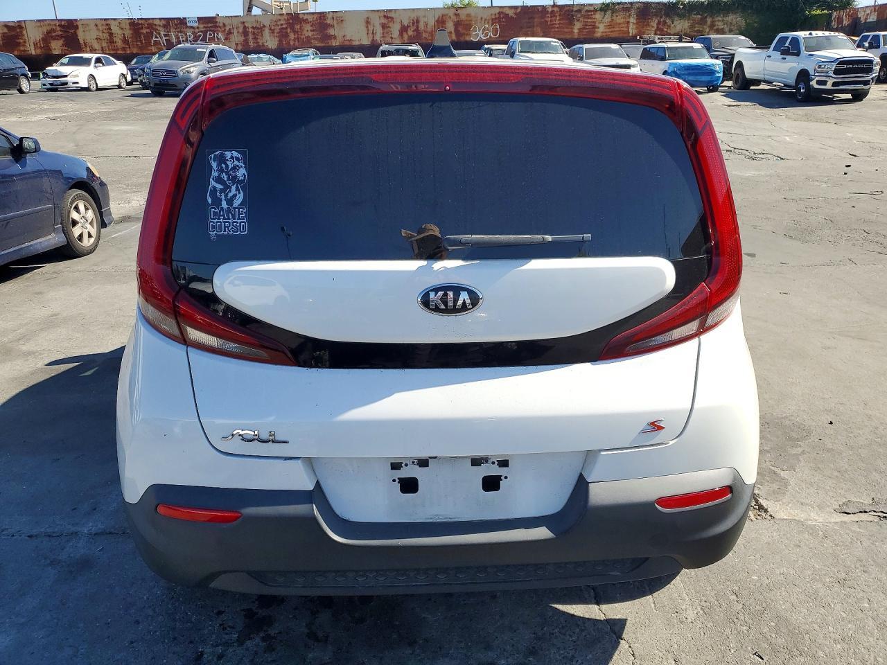 2020 Kia Soul S - Image 6