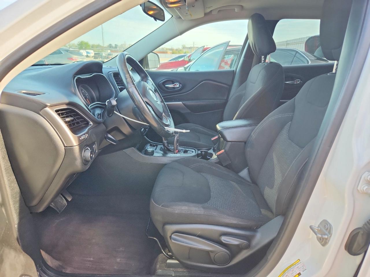 2019 Jeep Cherokee Latitude - Фото 7
