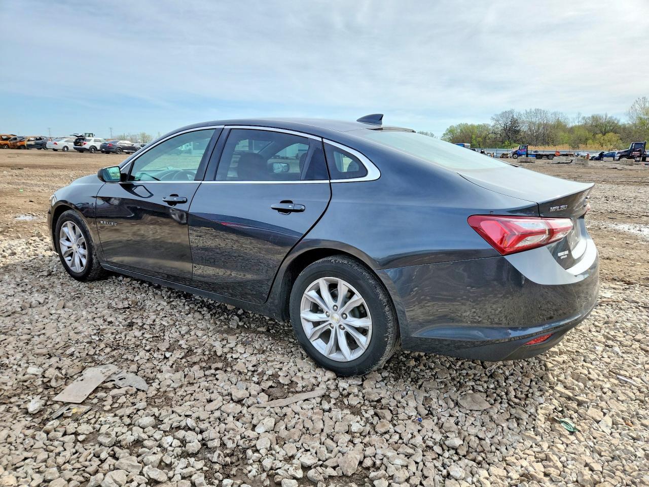 2020 Chevrolet Malibu Lt - Фото 2