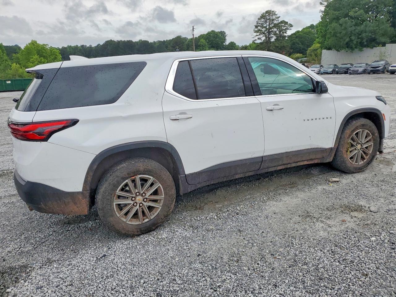 2023 Chevrolet Traverse Ls - Фото 3