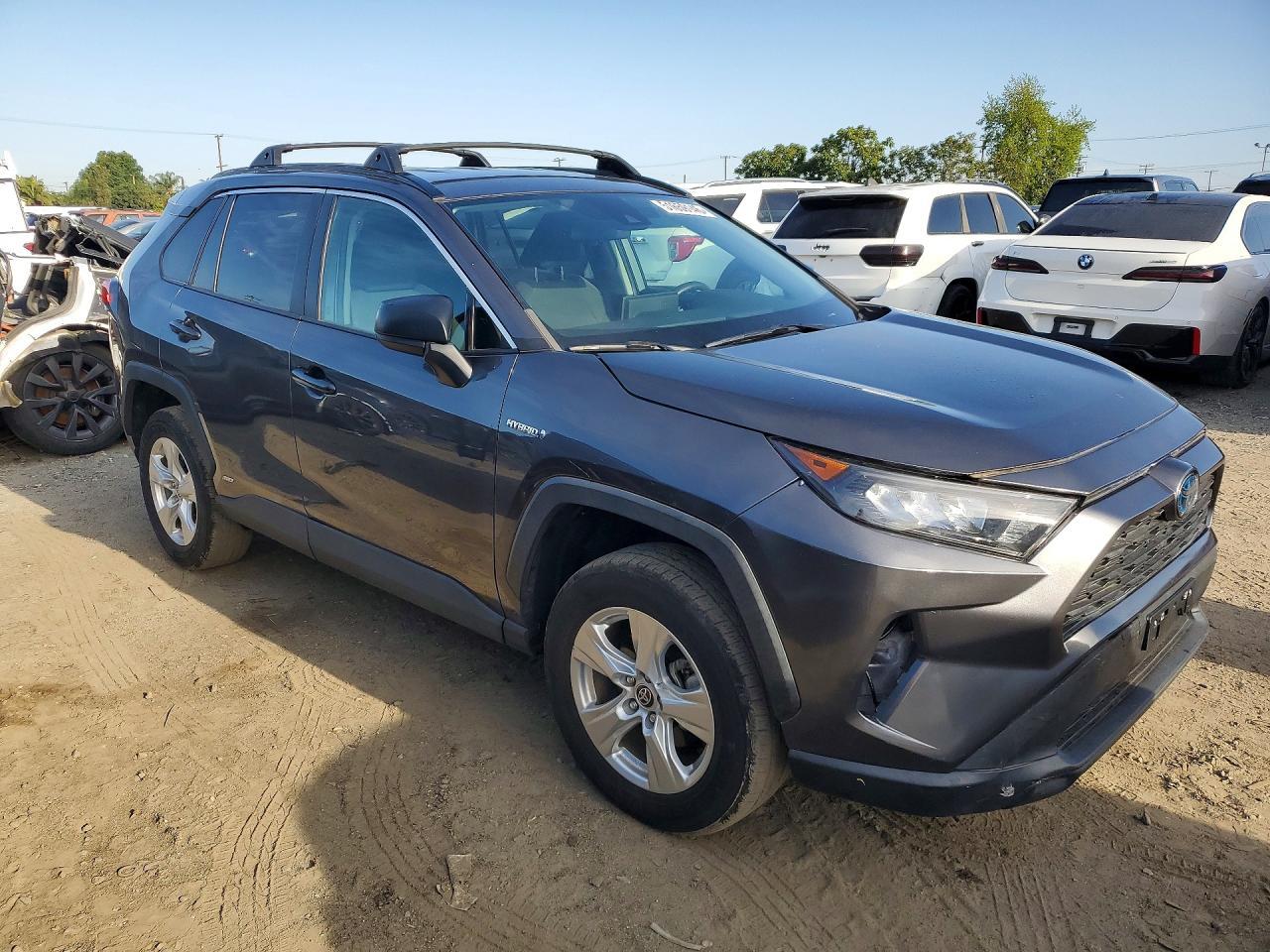 2021 Toyota Rav4 Le - Фото 4