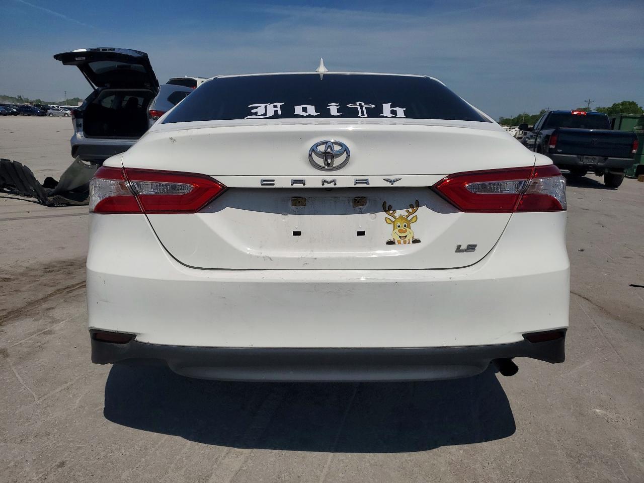 2020 Toyota Camry Le - Image 6