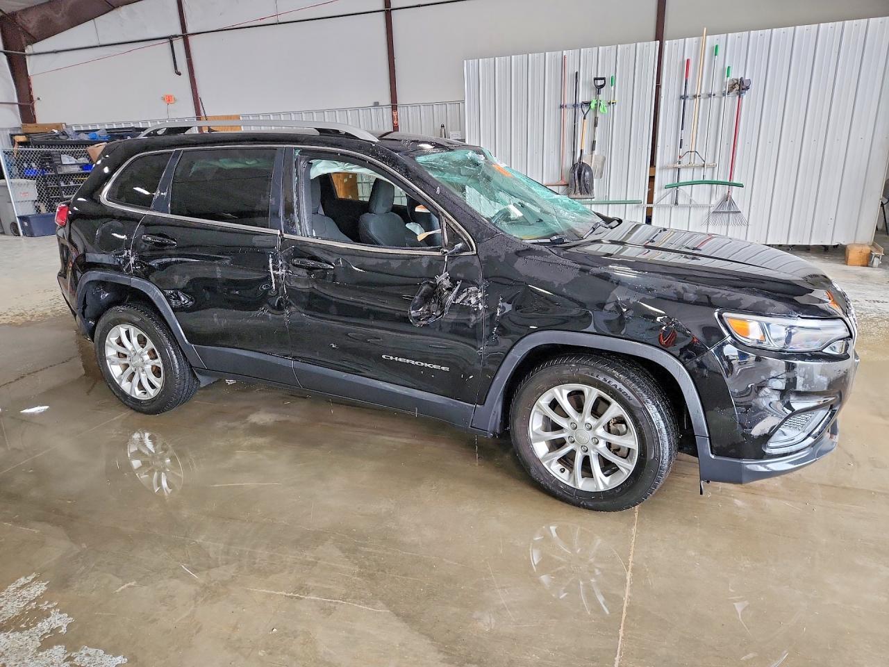 2019 Jeep Cherokee Latitude - Image 4