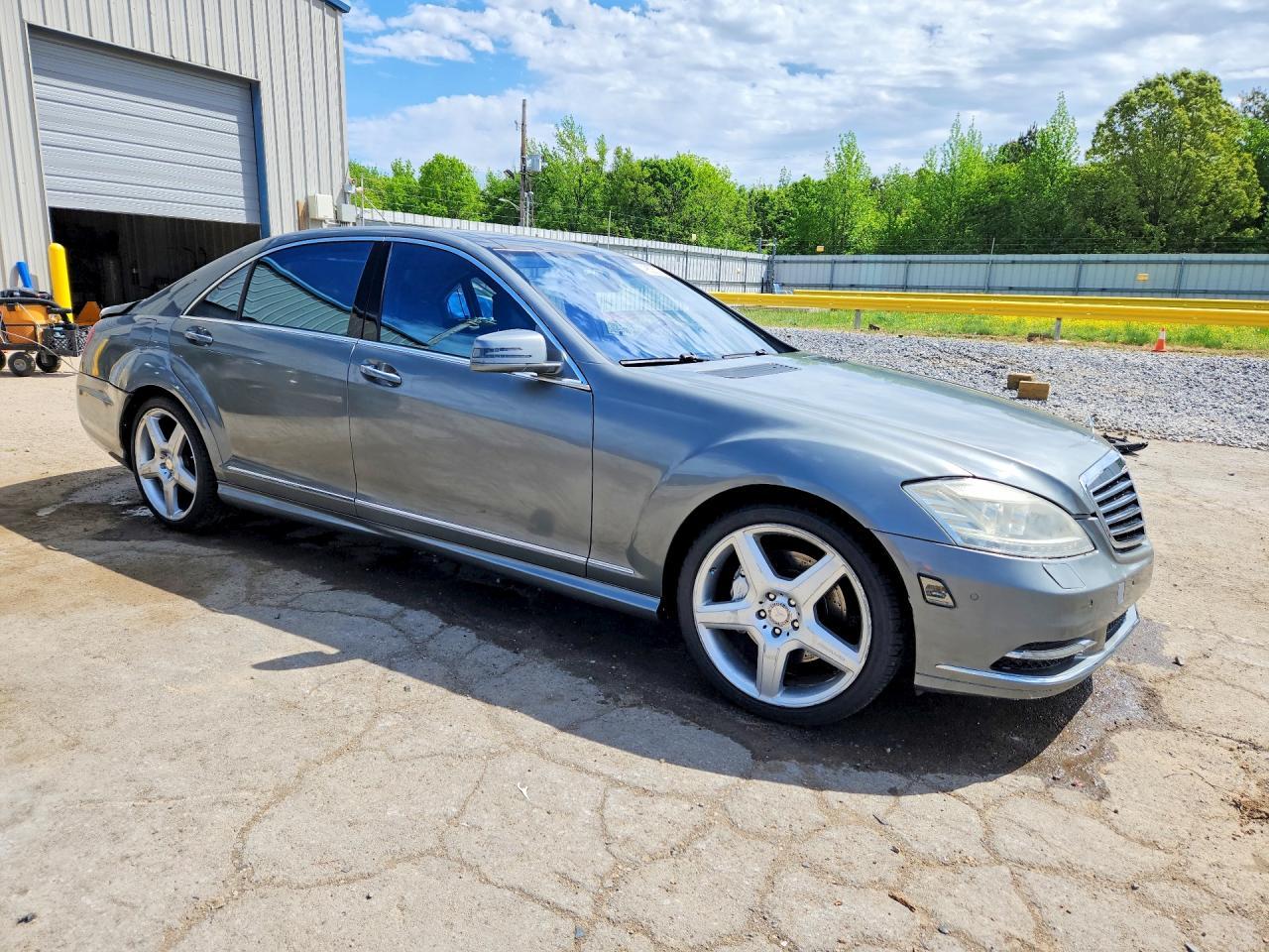 2011 Mercedes-Benz S 550 4Matic - Фото 4