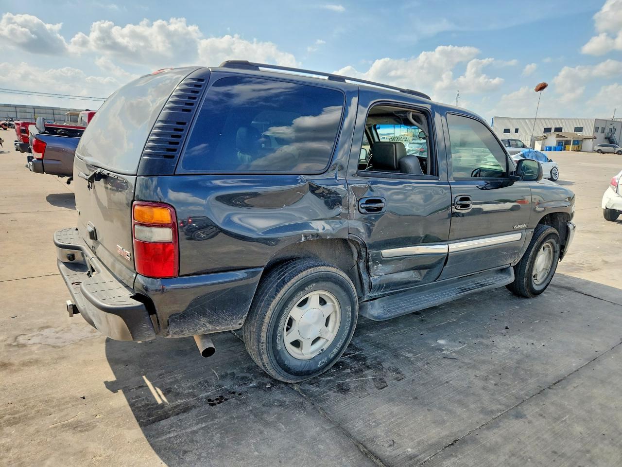 2003 GMC Yukon - Фото 3