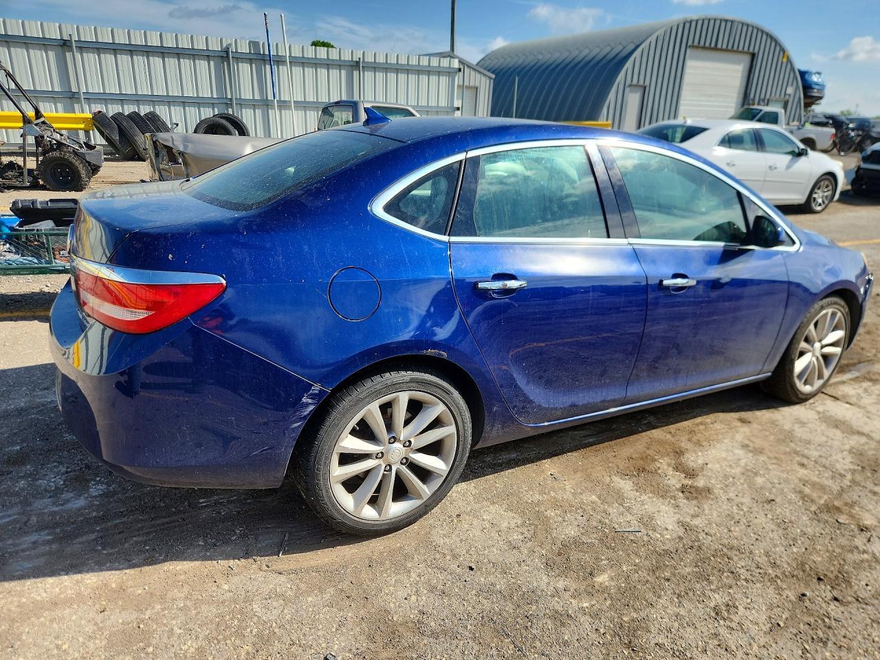 2014 Buick Verano - Image 3