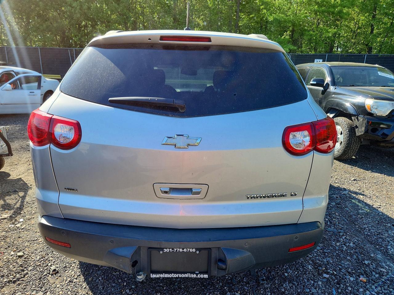 2011 Chevrolet Traverse Lt - Фото 6