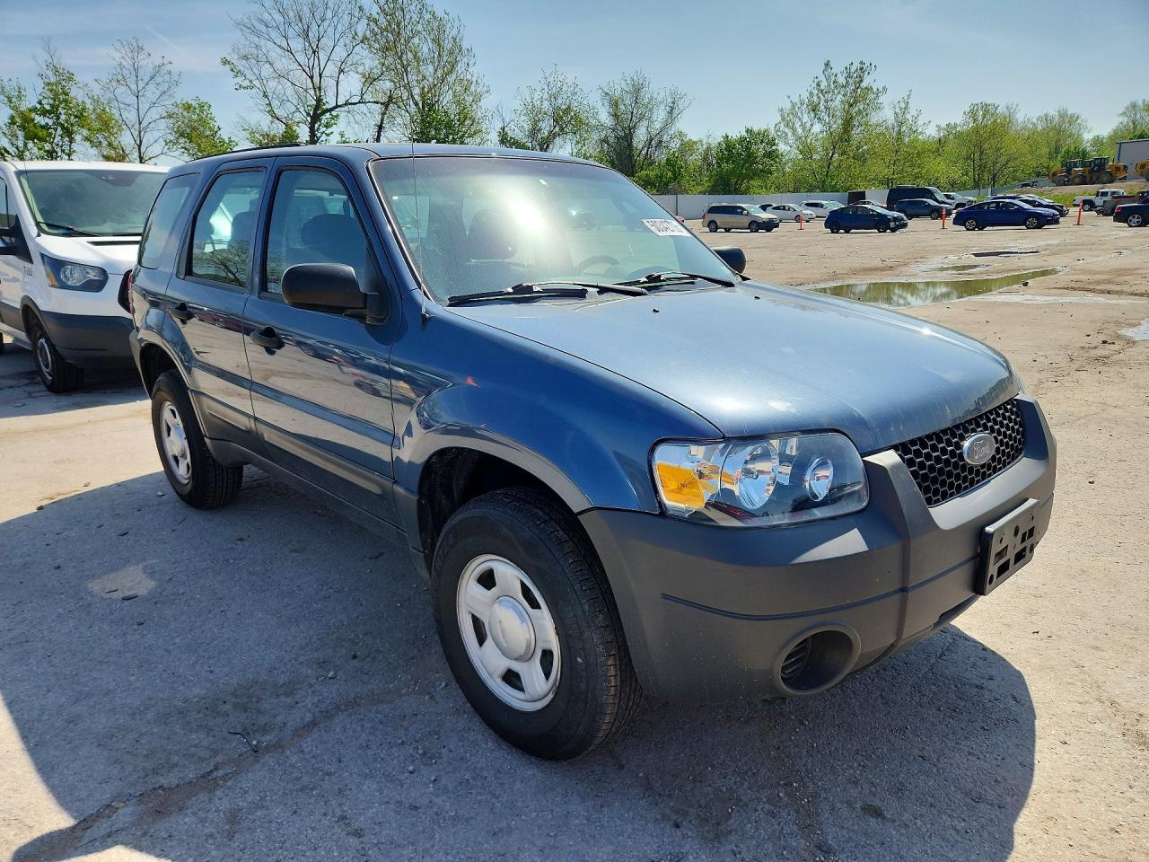 2005 Ford Escape Xls - Фото 4