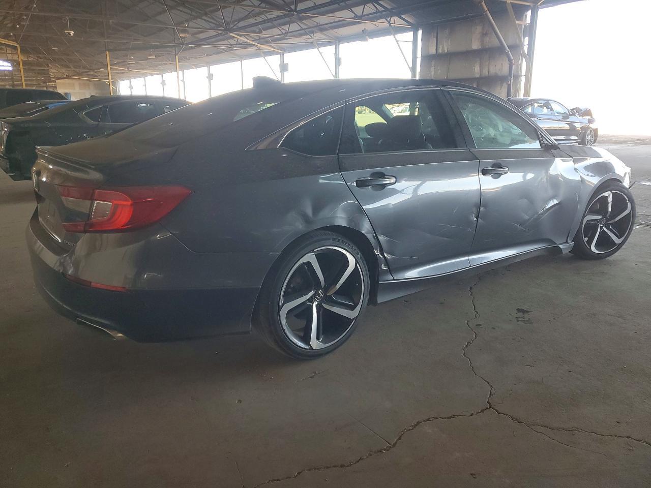 2018 Honda Accord Sport - Image 3