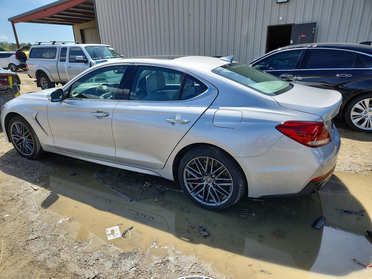 2019 Genesis G70 3.3T Advanced - Image 2