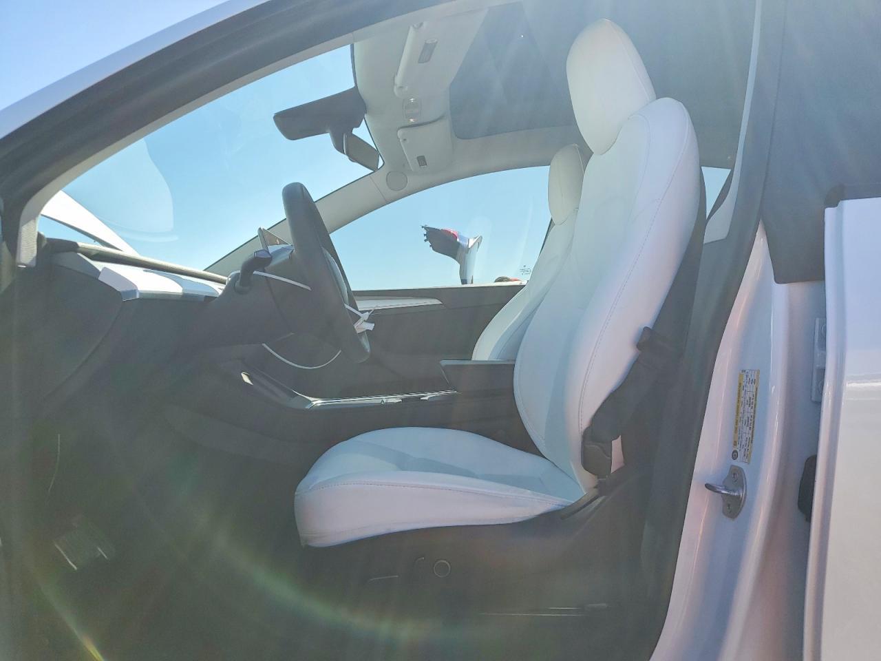 2022 Tesla Model Y - Фото 7