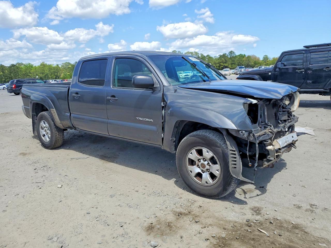2010 Toyota Tacoma Double Cab Prerunner Long Bed - Image 4