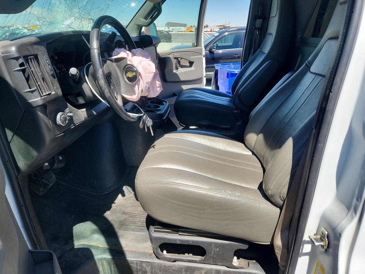 2021 Chevrolet Express G2500 - Image 7