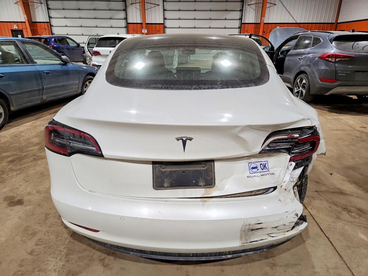 2022 Tesla Model 3 - Фото 6