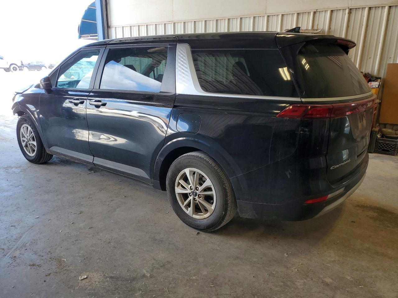 2022 Kia Carnival Lx - Фото 2