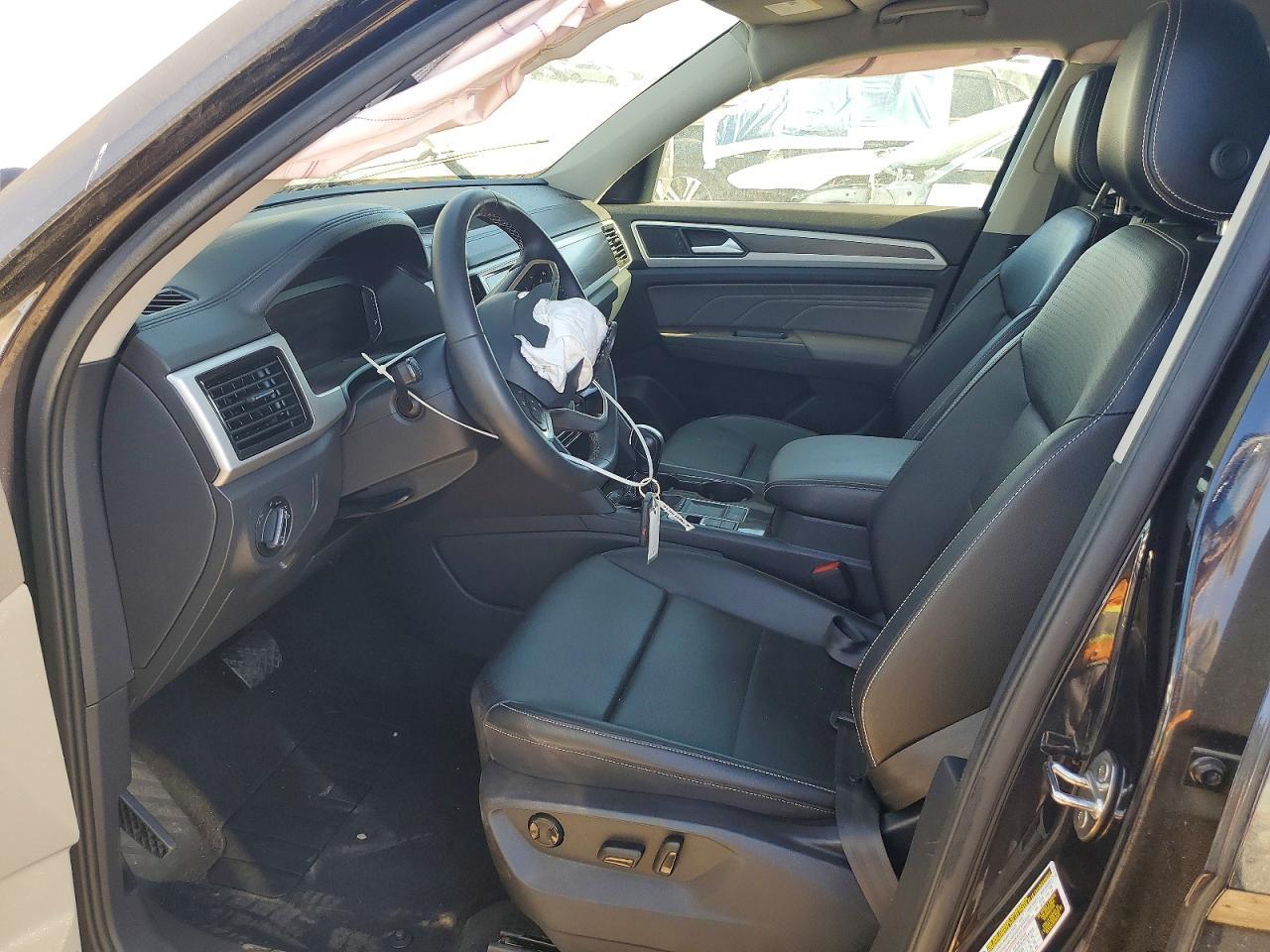 2022 Volkswagen Atlas Se - Image 7