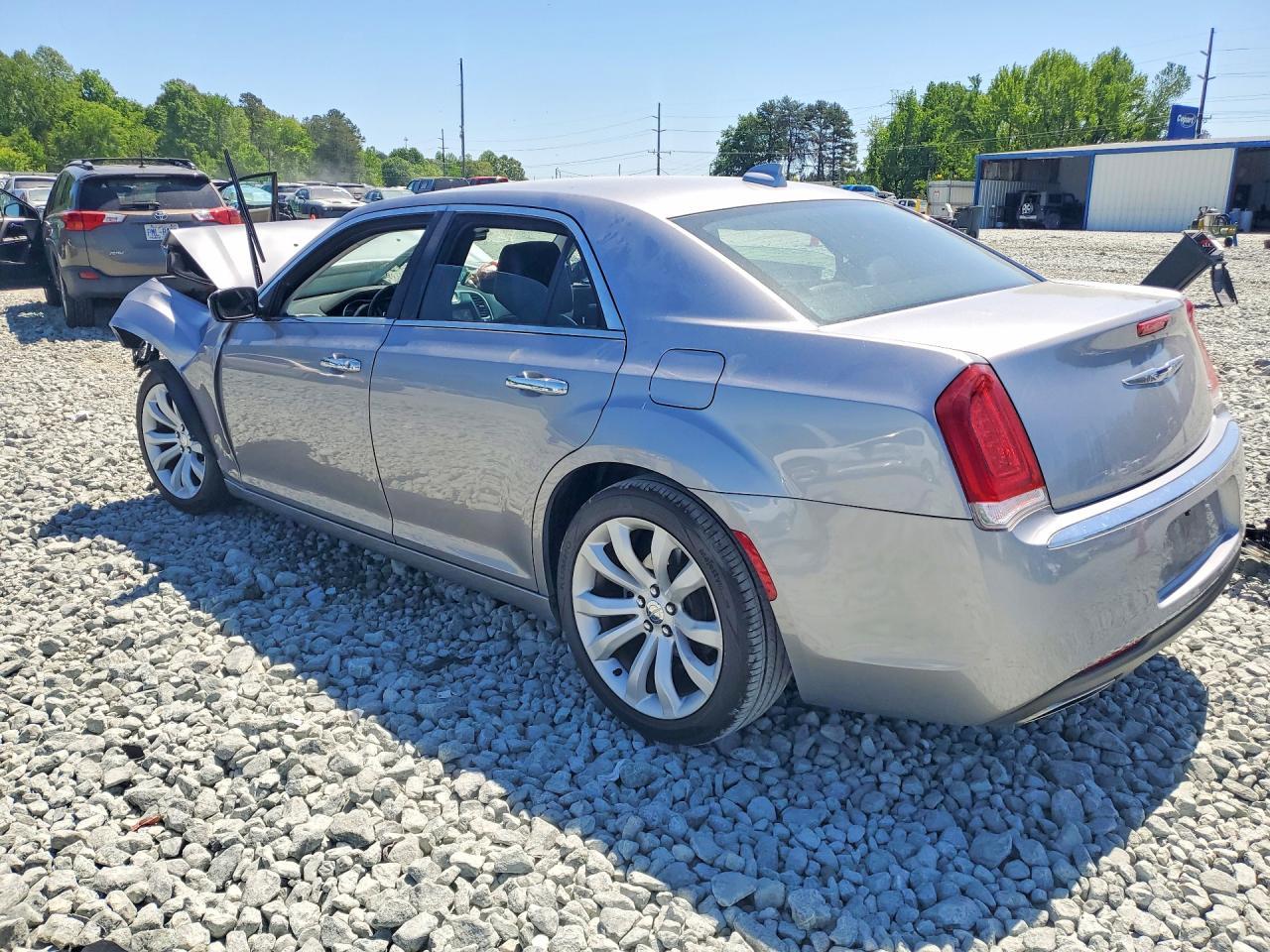 2018 Chrysler 300 Limited - Фото 2