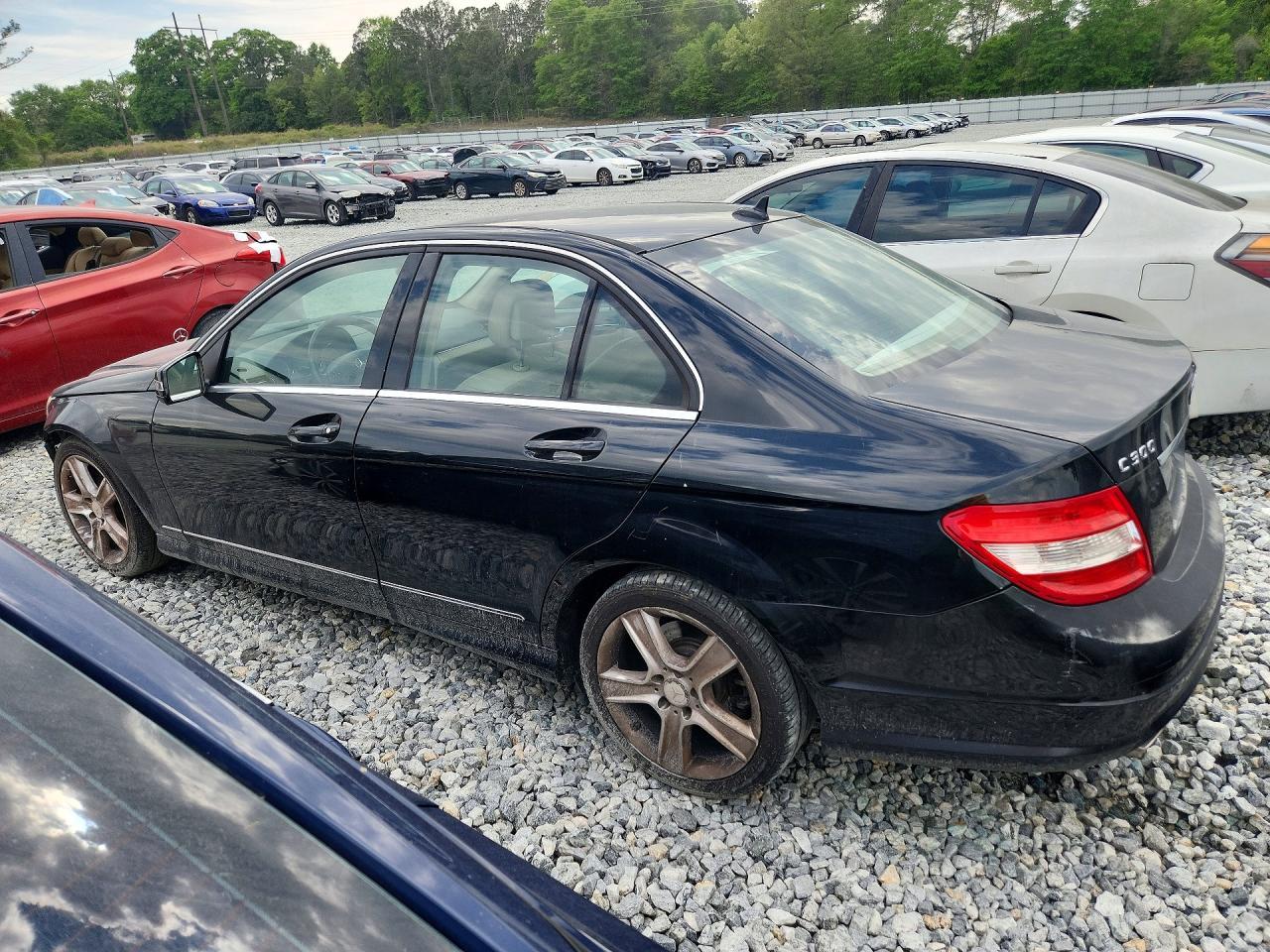 2011 Mercedes Benz C - Фото 2