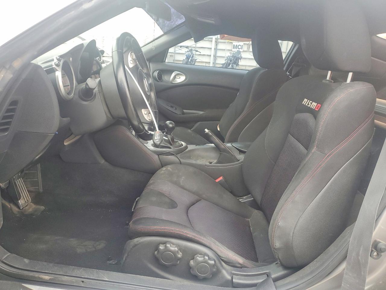 2010 Nissan 370Z Base - Image 7