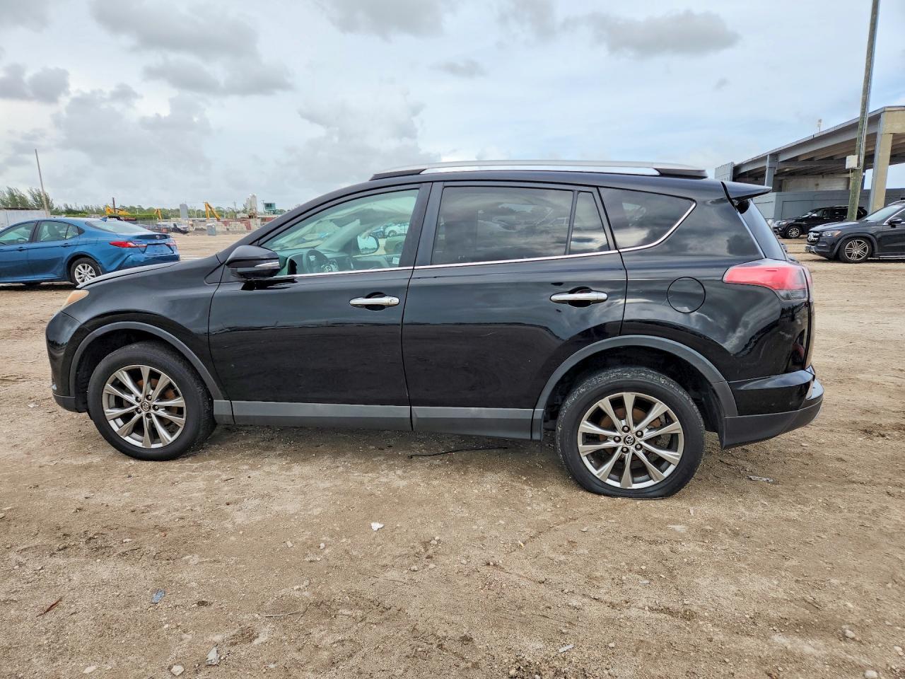 2016 Toyota Rav4 Limited - Фото 2