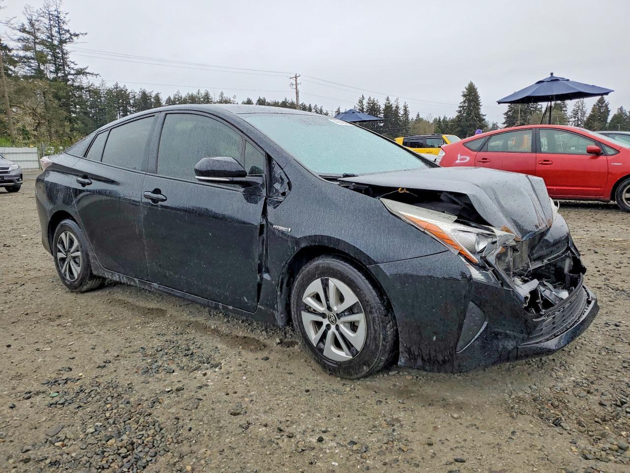 2016 Toyota Prius Two Eco - Фото 4