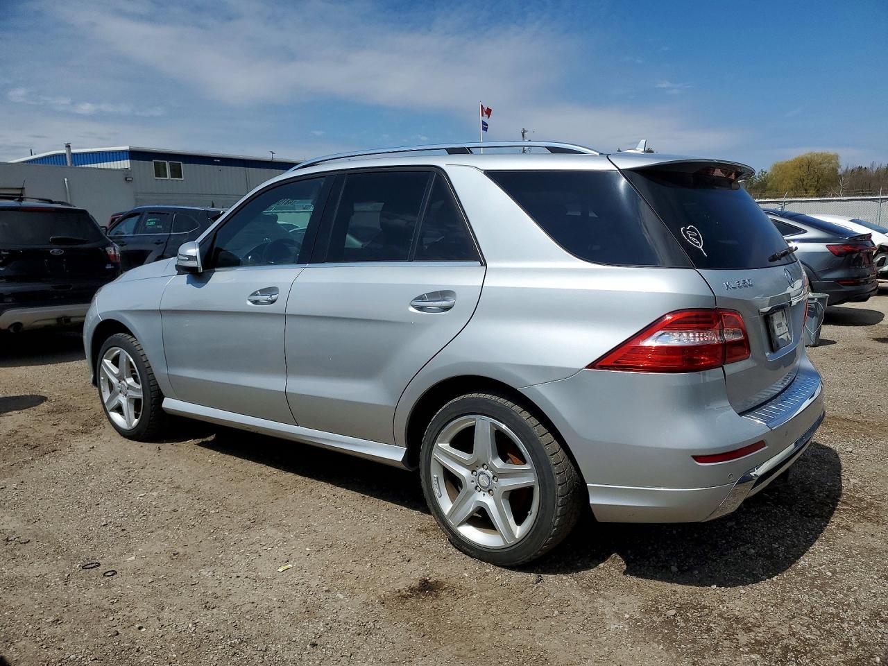 2014 Mercedes-Benz Ml 350 Bluetec - Image 2