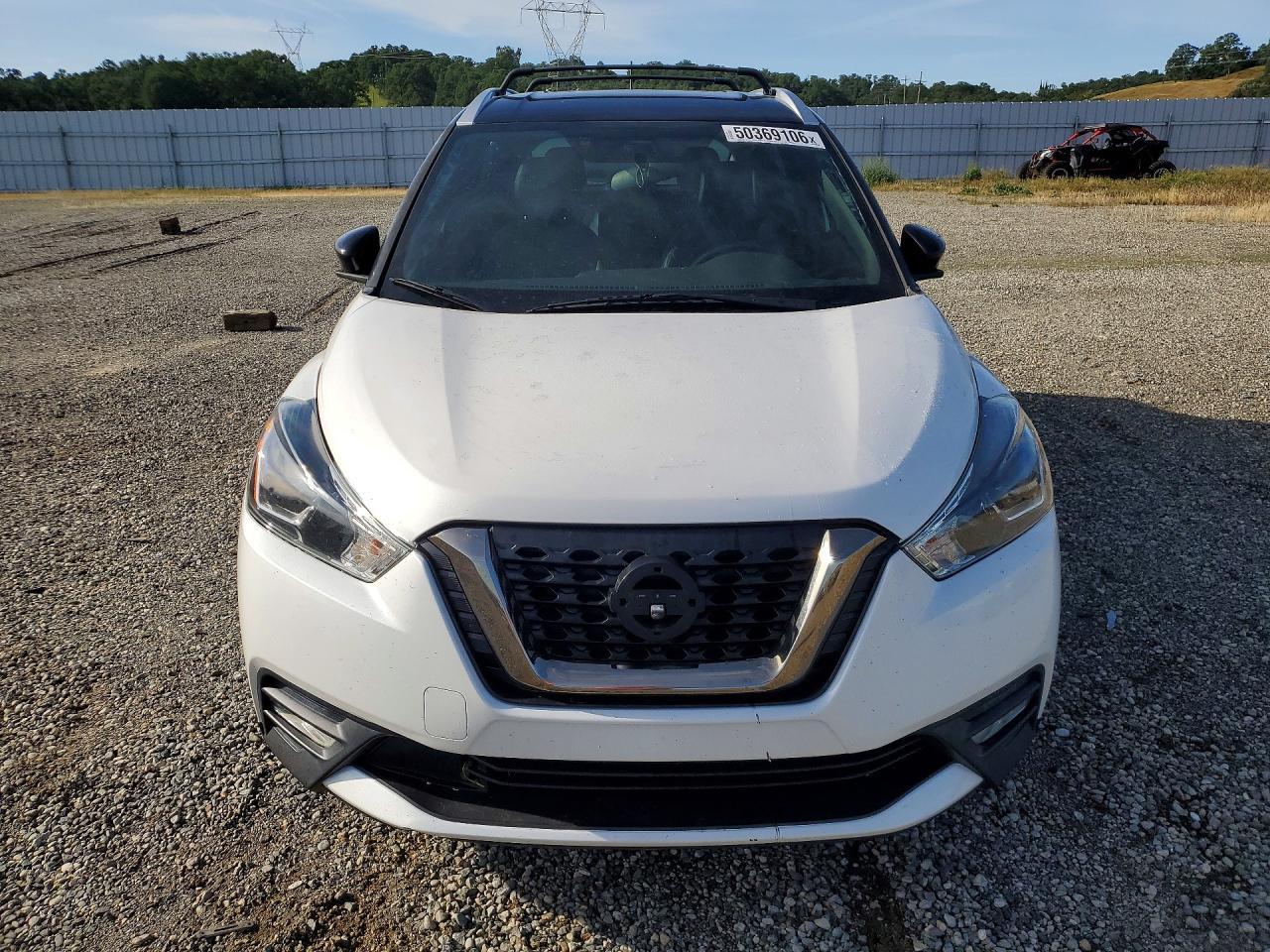 2019 Nissan Kicks Sr - Image 5