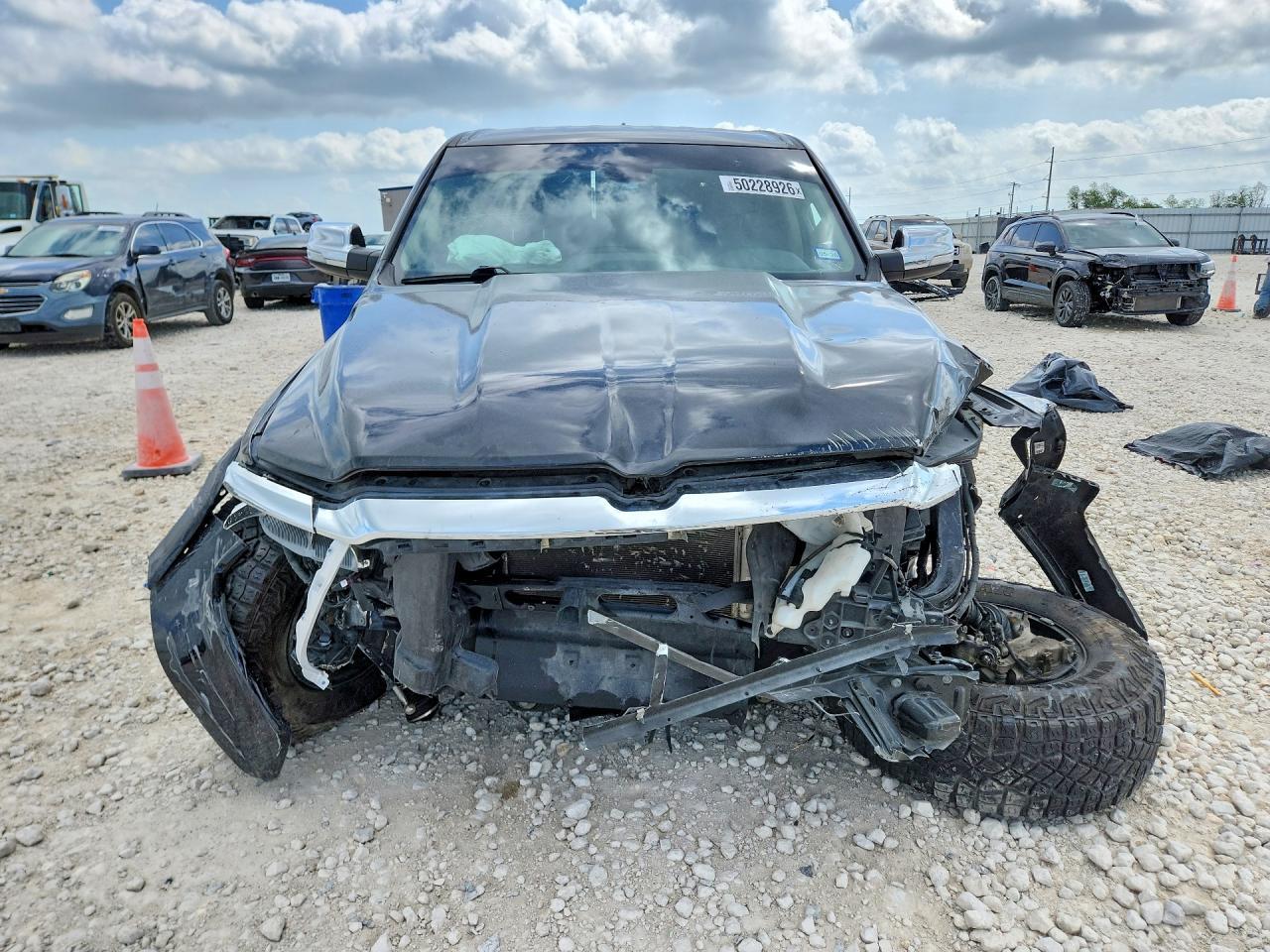2019 Dodge 1500 Laramie - Фото 5
