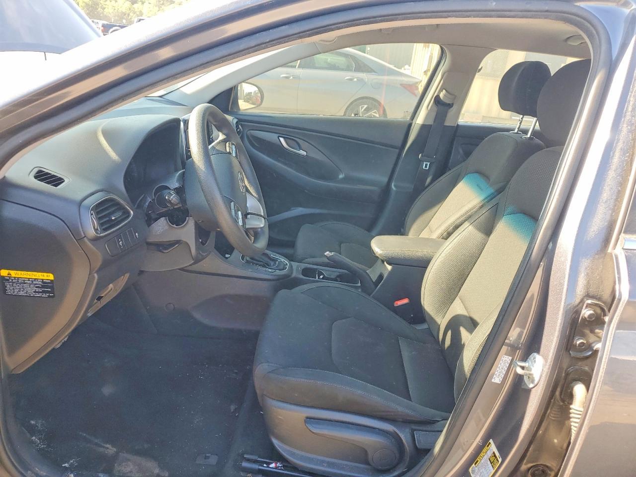 2019 Hyundai Elantra Gt Base - Фото 7