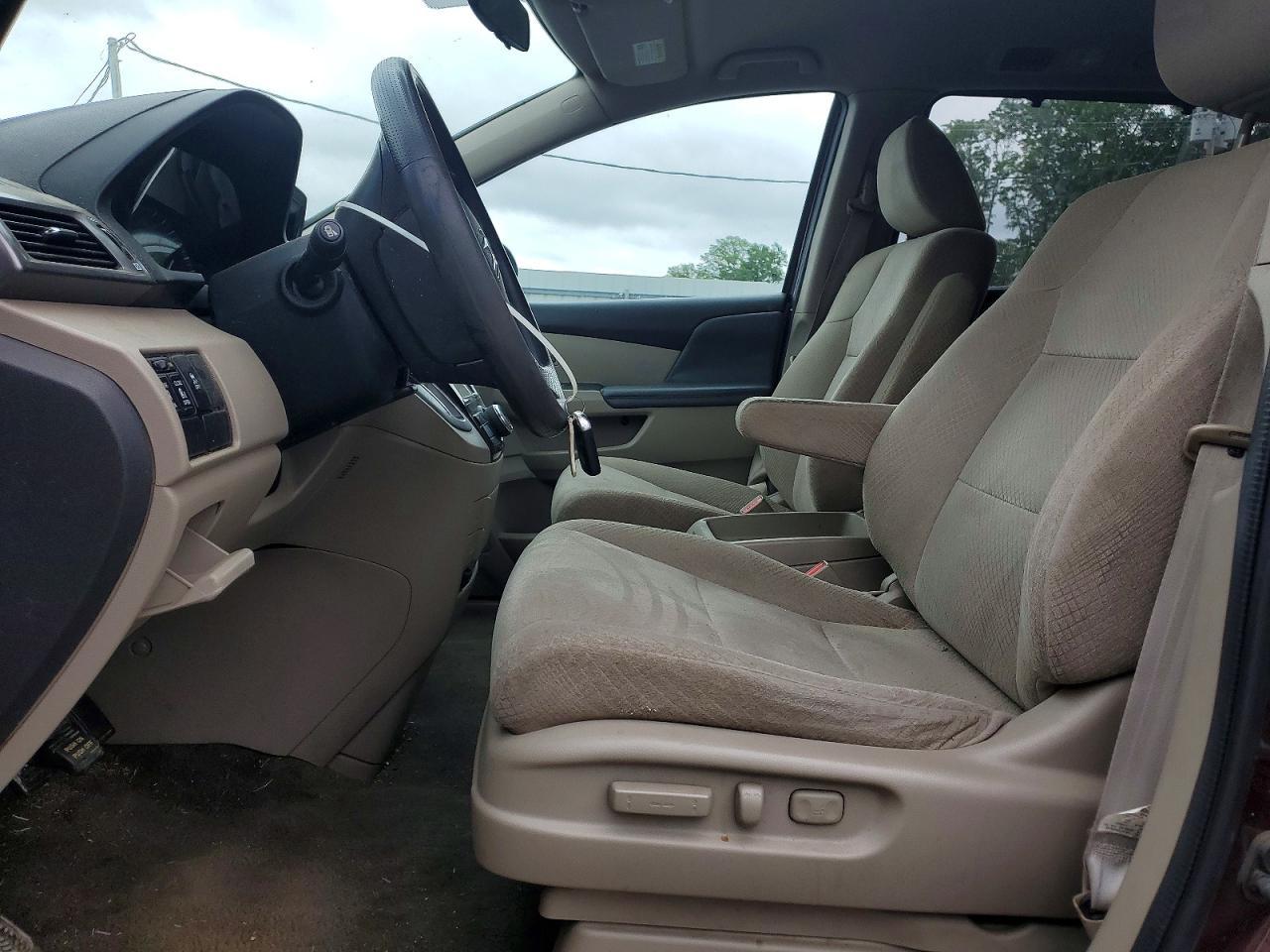 2014 Honda Odyssey Ex - Image 7